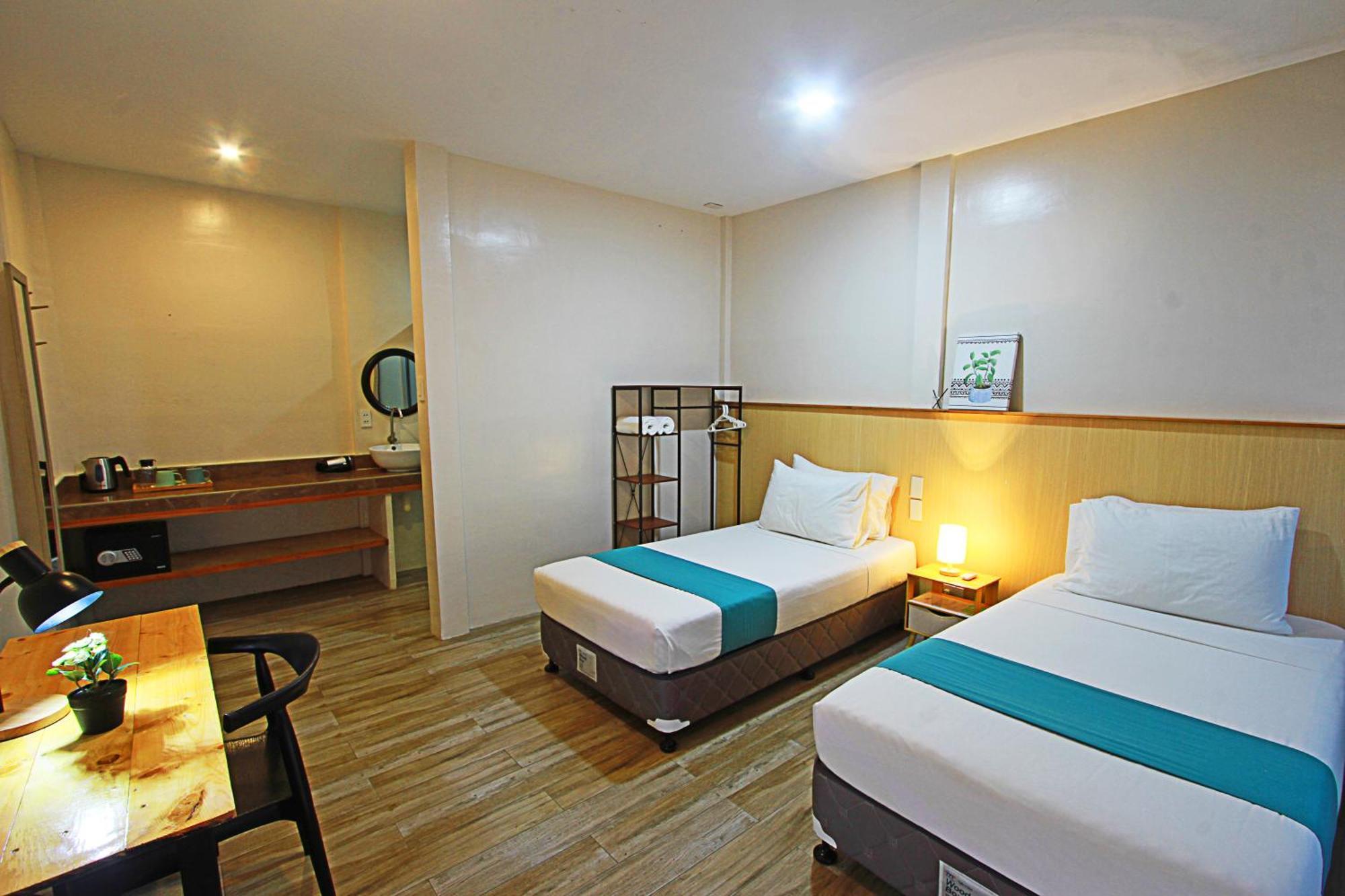 Alona M Panglao Hotel Exterior photo